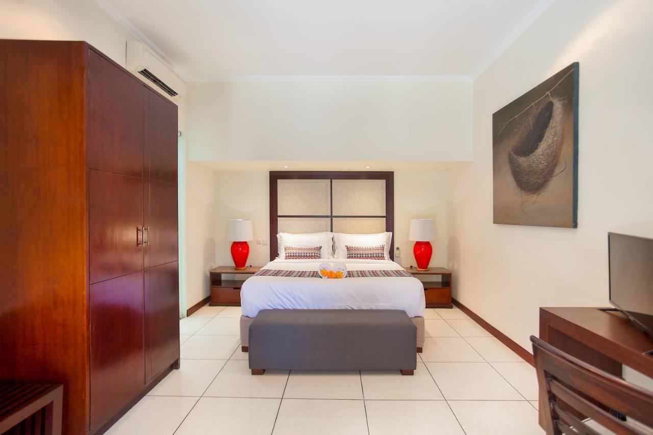 Asrina Villa'S Seminyak Luaran gambar