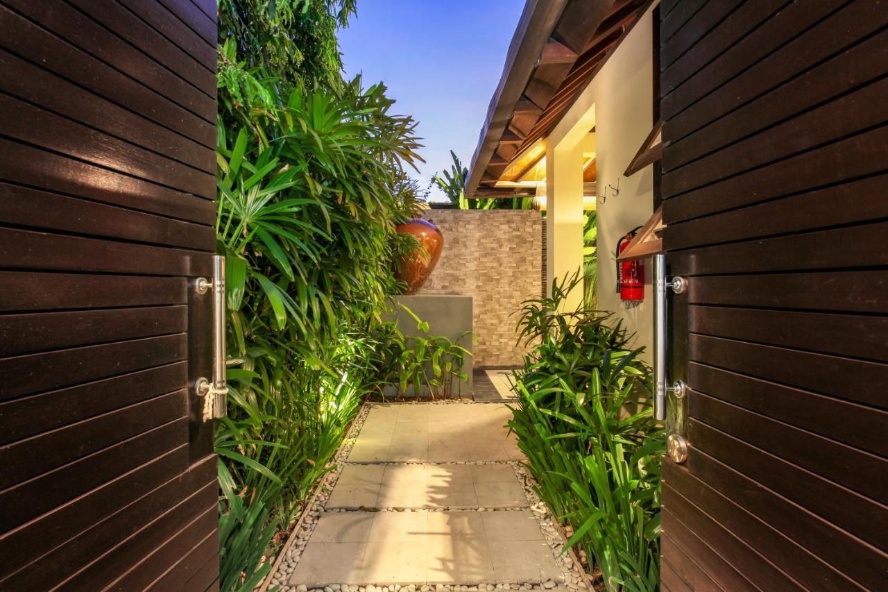 Asrina Villa'S Seminyak Luaran gambar