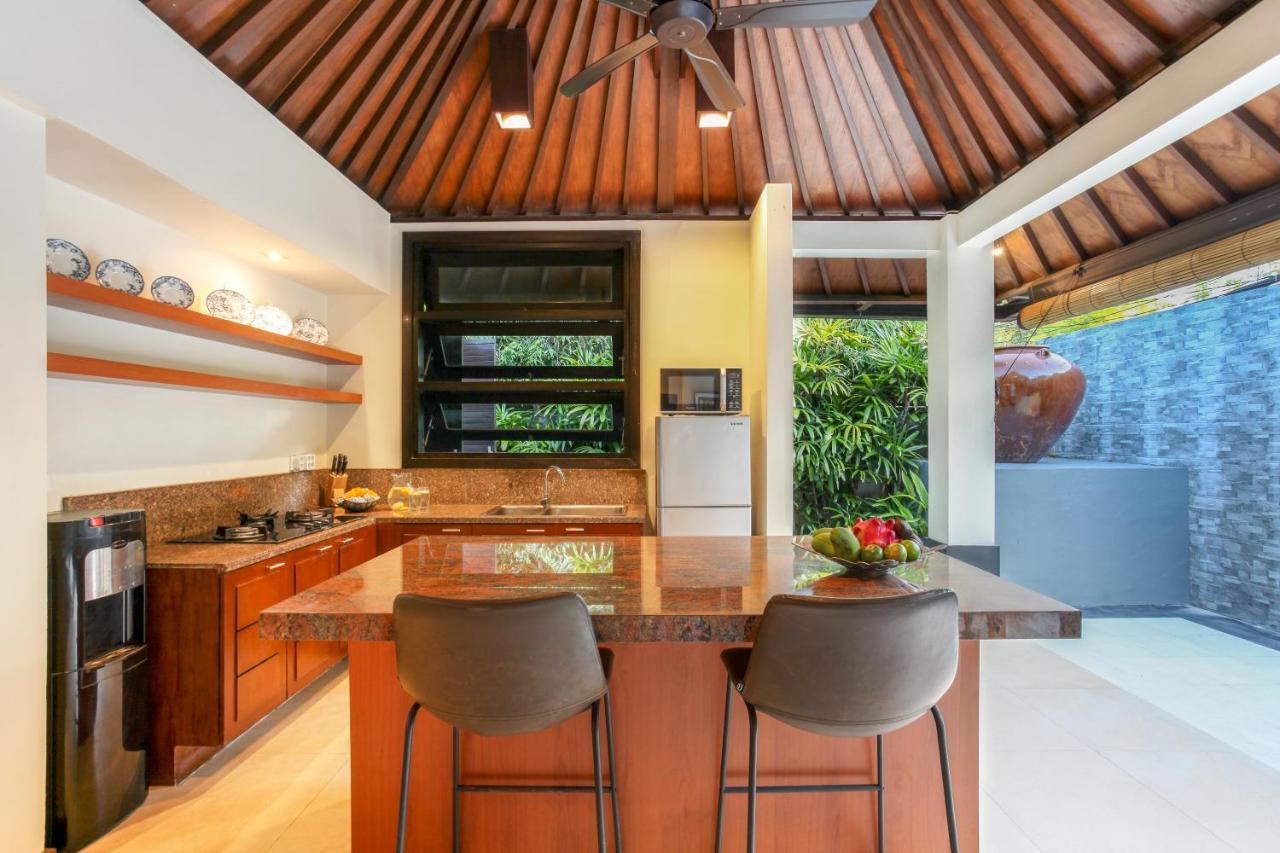 Asrina Villa'S Seminyak Luaran gambar