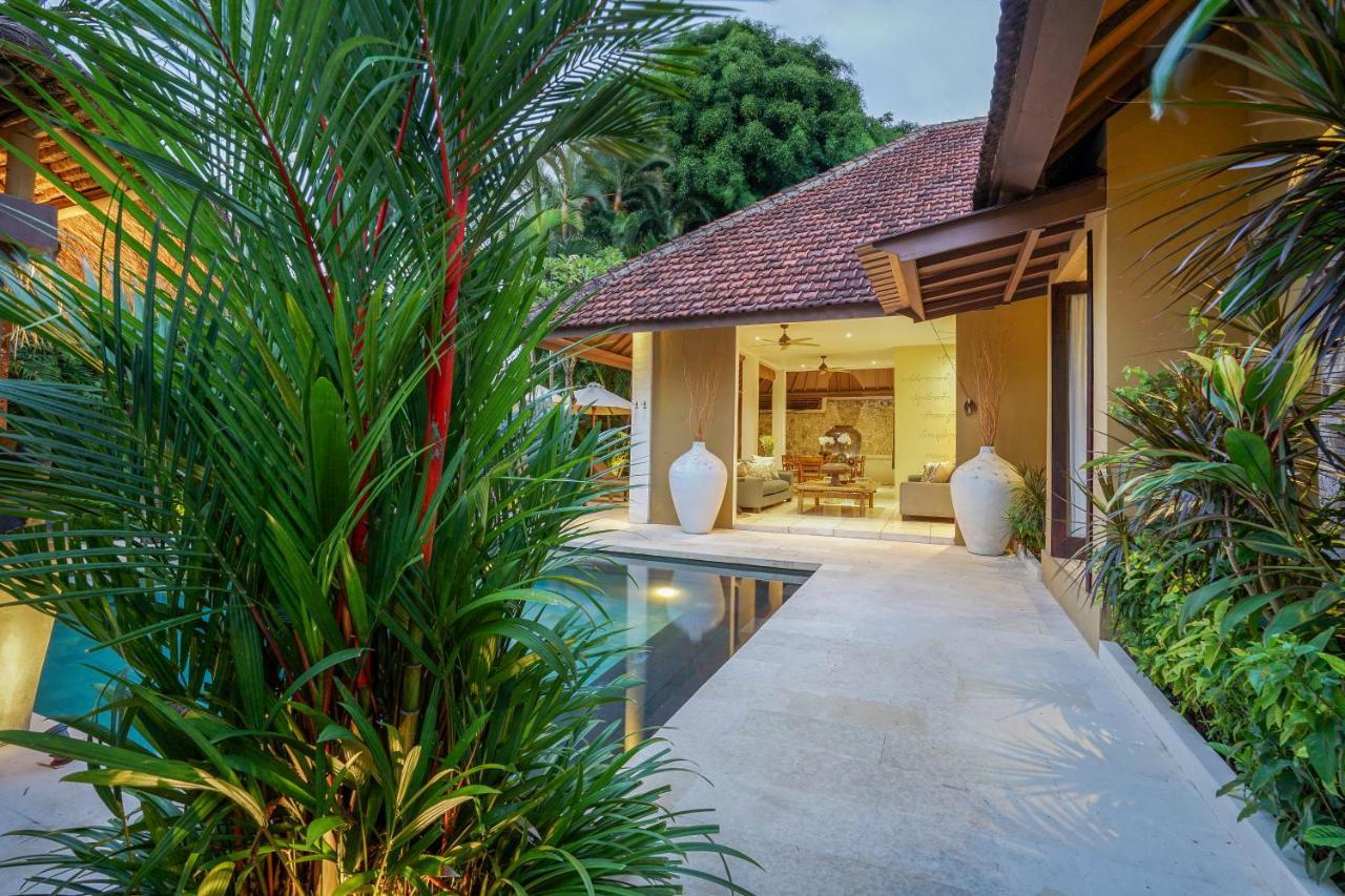 Asrina Villa'S Seminyak Luaran gambar